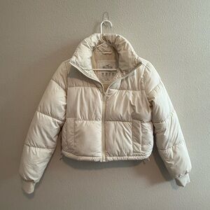 Hollister Cream Puffer Jacket
